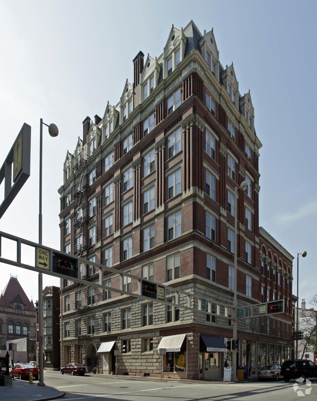 The Waldo Apartments Cincinnati, OH