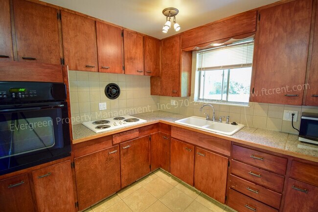 Foto del edificio - 3-Bedroom House Near City Park and CSU!