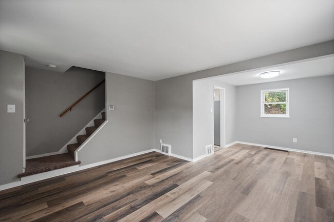 Photo - 28 Wenzell Pl Apartment