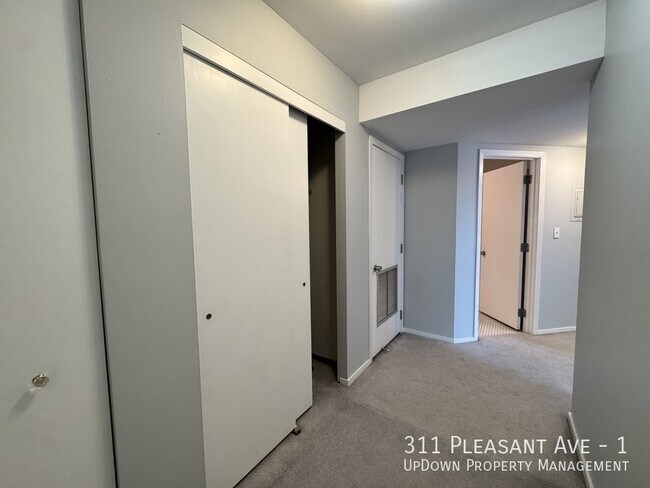 Building Photo - 311 Pleasant Ave