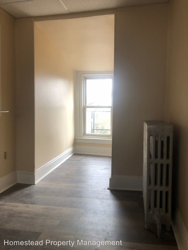 Building Photo - 528 MacDade Blvd