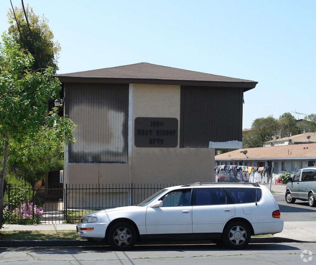 Building Photo - West Bishop Apartments