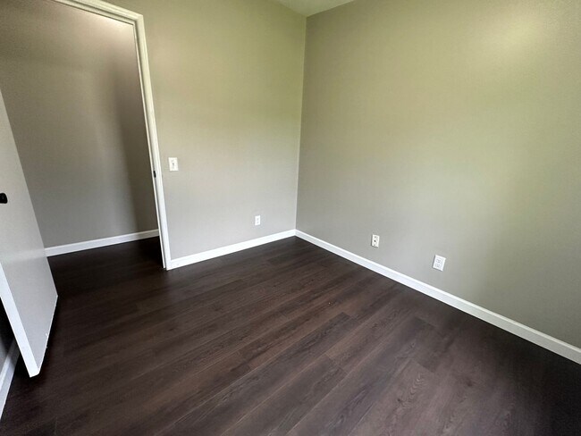 Foto del edificio - 3 bed, 2 bath remodeled Home for rent in W...