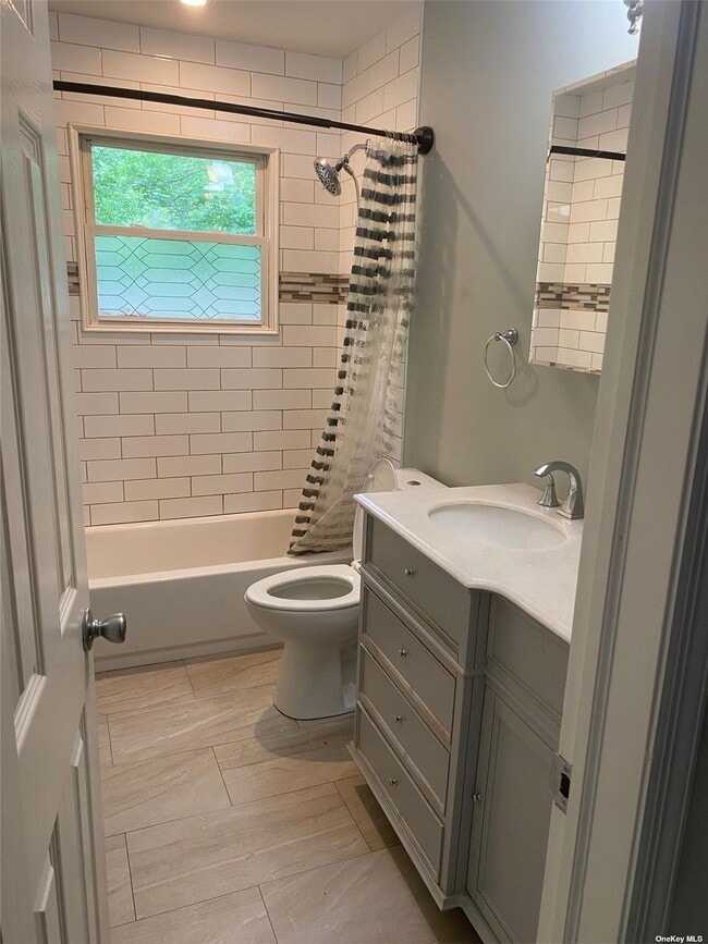 197 Hampton Ave, Mastic, NY 11950 House Rental in Mastic, NY