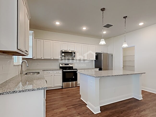 Building Photo - 1344 Mount Logan Dr