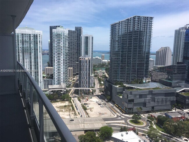 Foto del edificio - 92 SW 3rd St