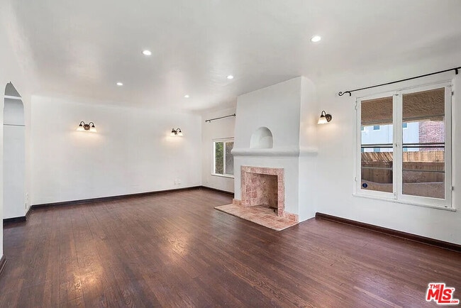 Building Photo - 8230 Blackburn Ave
