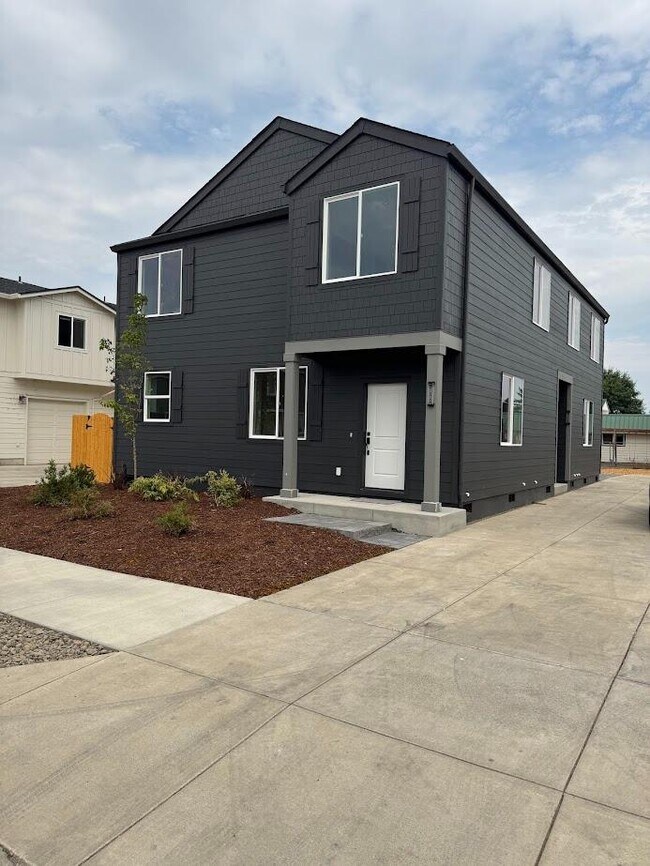 Foto del edificio - 225 28th Ave SE