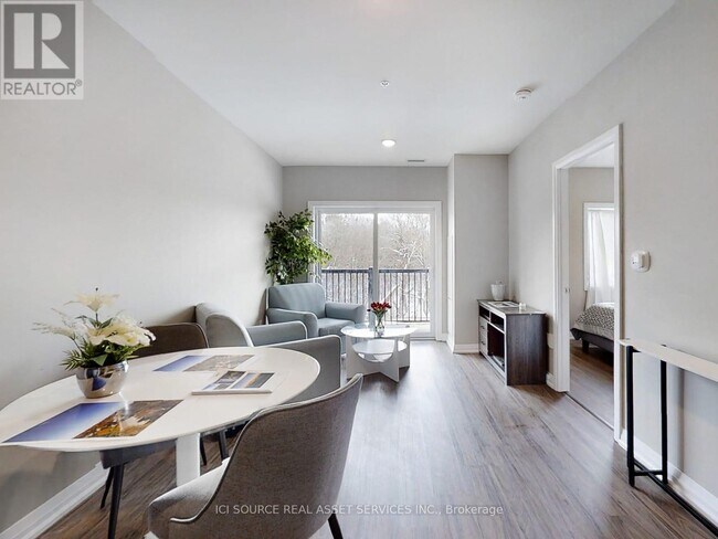 Photo du bâtiment - 77 William St N