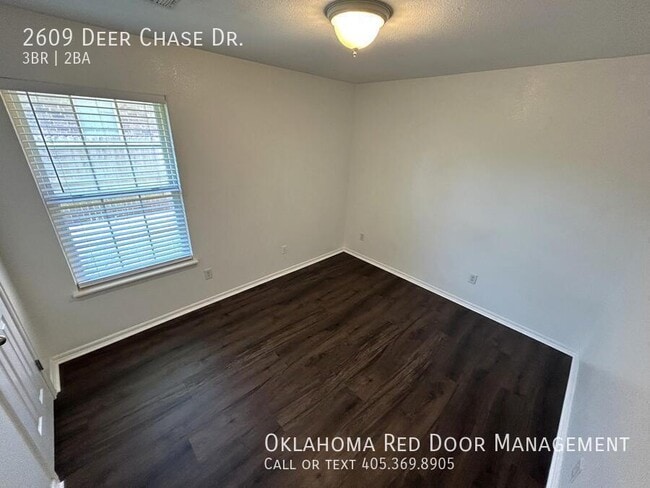 Building Photo - 2609 Deer Chase Dr