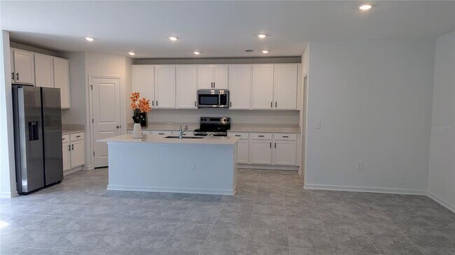 Building Photo - 581 Bell Prairie Cir