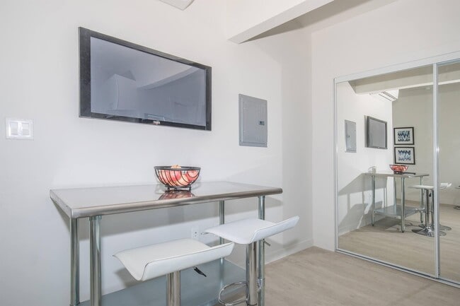 Interior Photo - 9910 S Village Dr