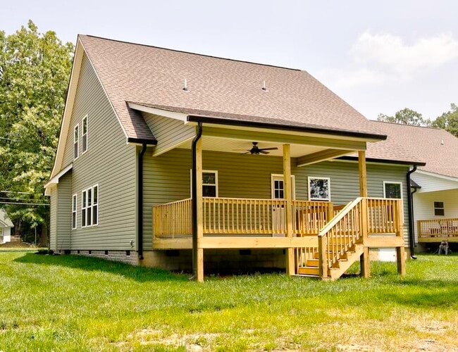 Foto del edificio - 921 Graysville Rd