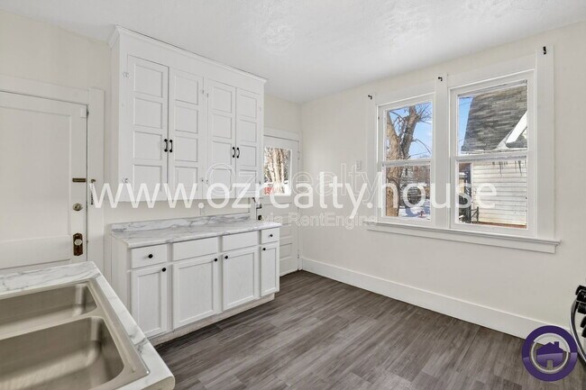 Foto del edificio - 834 Oak St