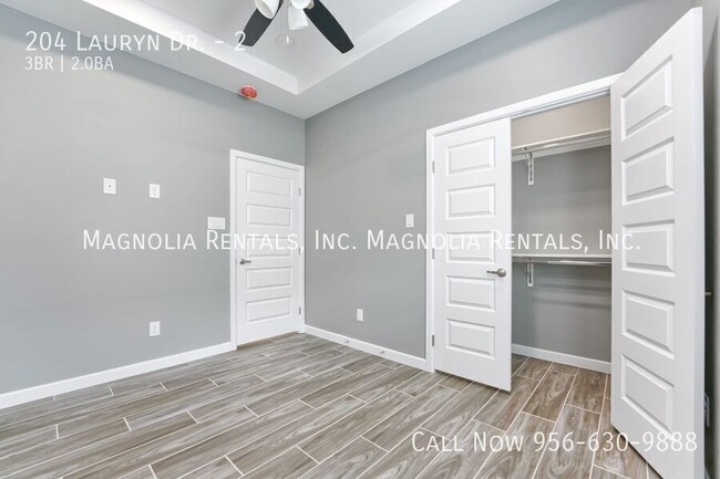 Building Photo - 204 Lauryn Dr