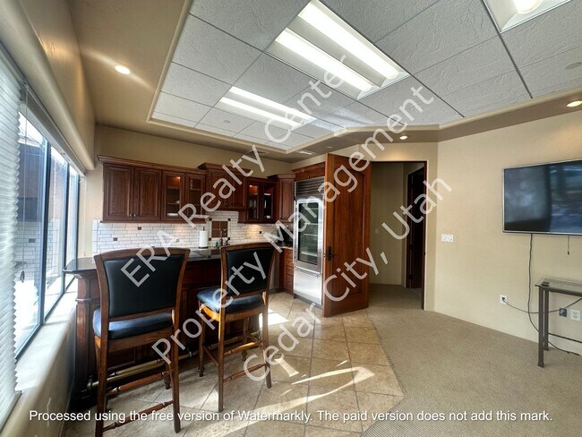Foto del edificio - 2069 N Main St