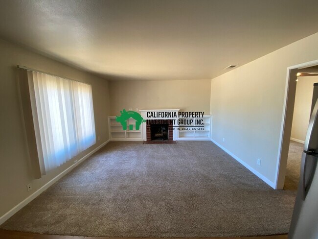 Building Photo - 5640 McMahon Dr