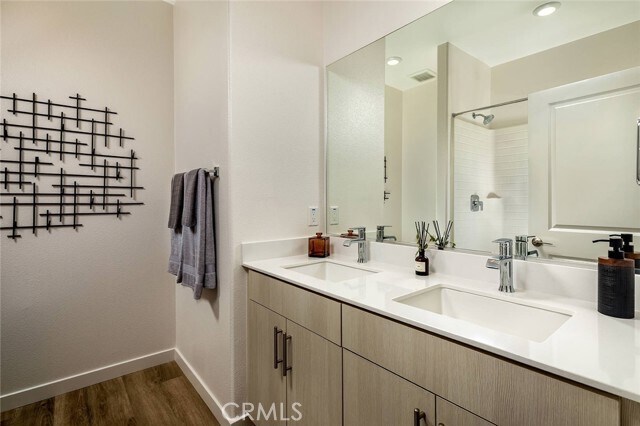 Building Photo - 27866 Viewpoint Dr