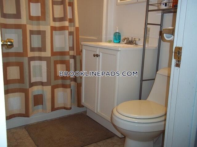 Building Photo - 60 Egmont St