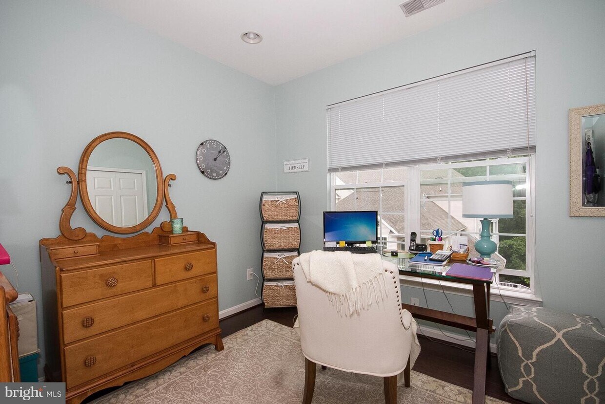 9653 Devedente Dr Unit 302, Owings Mills, MD 21117 Condo for Rent in