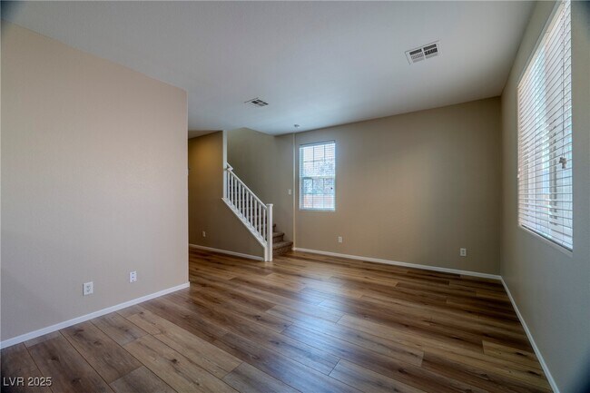 Building Photo - 7718 Ornamento Way