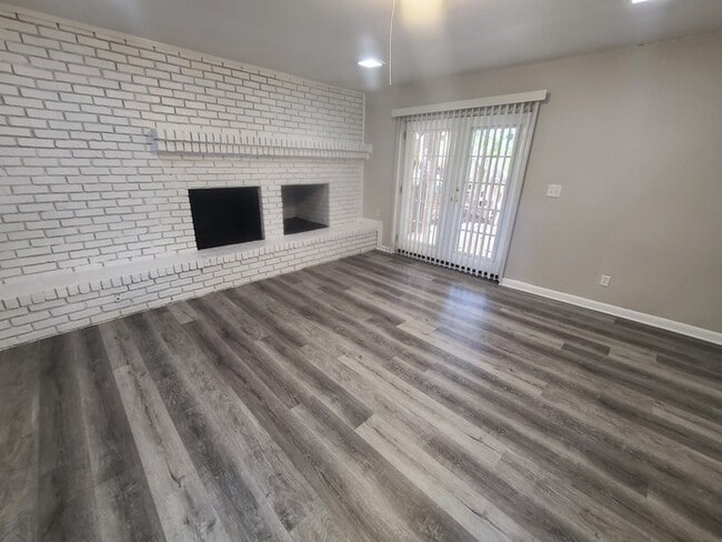 Building Photo - COMING SOON: Beautiful 4BR 2.5BA Home w/ Renovated Kitchen • Granite & Stainless • Garage Parking...