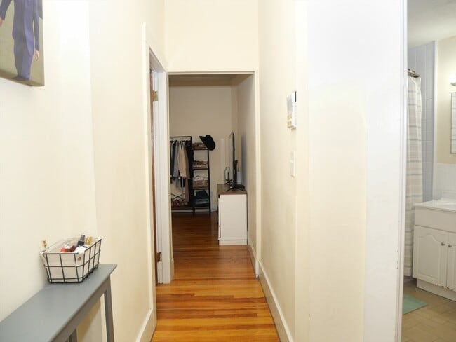 Foto del edificio - 1390 Beacon St