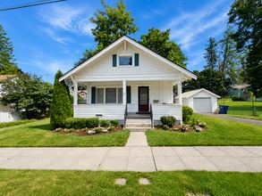 Building Photo - 2811 S Lamonte St