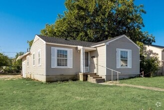 Building Photo - 838 Dalworth St