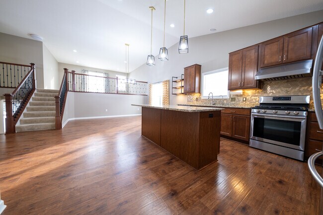 Foto del edificio - 20904 Greenwood Ct