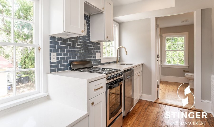 Primary Photo - 606 Carteret St