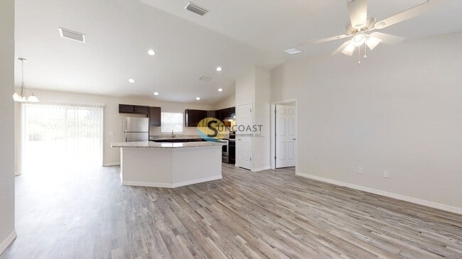 Building Photo - Where Home Meets Happiness!4BR/2BA home fo...