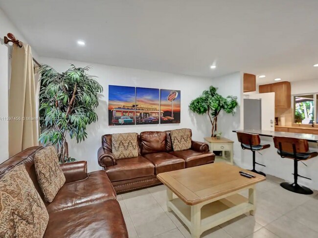 Foto del edificio - 5701 NE 22nd Way