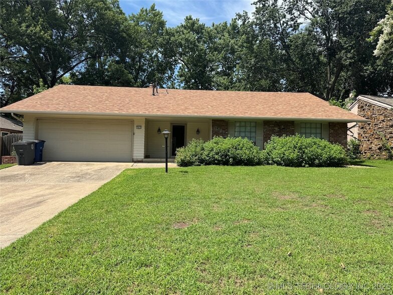Foto principal - 7833 E 79th Pl
