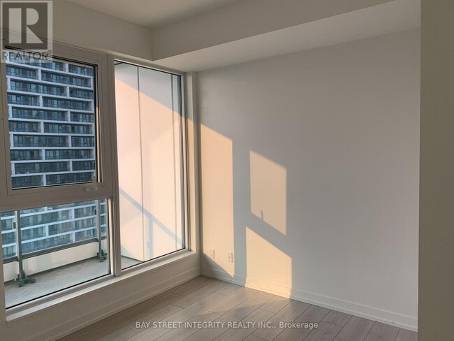 Building Photo - 5 Buttermill Ave.