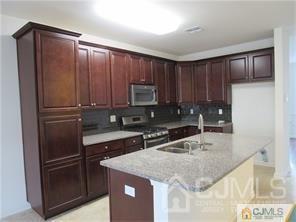 Building Photo - 39 Bauer Ln