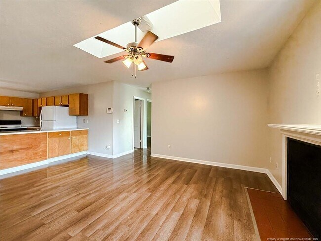 Foto del edificio - 6628 Bailey Lake Rd