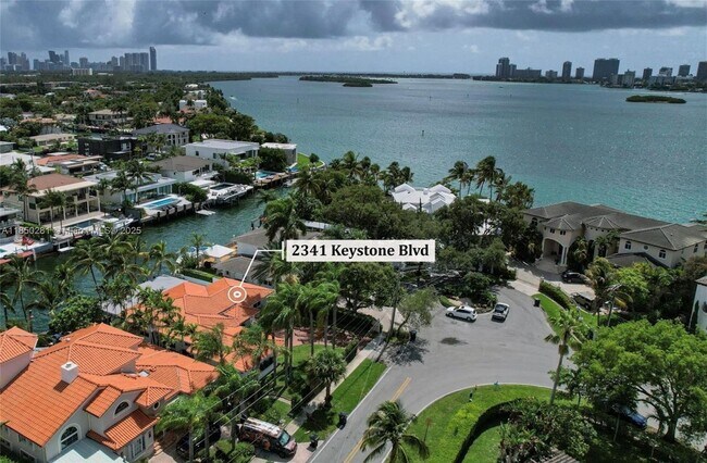 Foto del edificio - 2341 Keystone Blvd