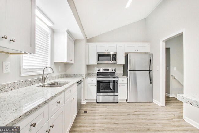 Foto del edificio - 3807 Memorial Pkwy NW