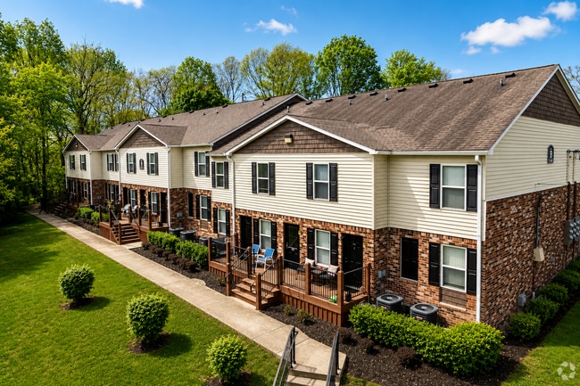 Building Photo - River Retreat Apartments