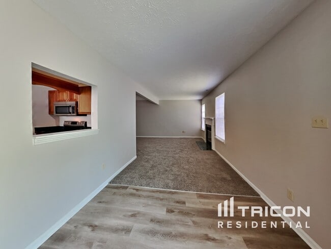 Foto del edificio - 6422 Coconut Ct