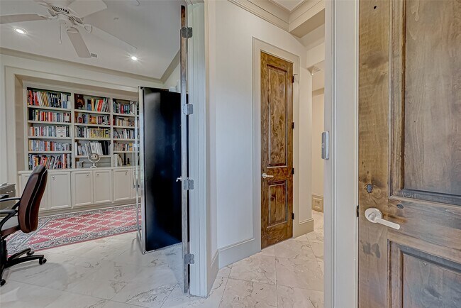 Foto del edificio - 311 Calle Sevilla Pl