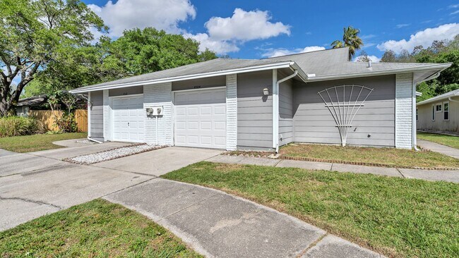 Foto del edificio - Great 3BR/2BA Villa in Carrollwood with on...
