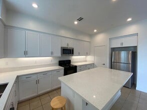 Building Photo - 576 Asilomar Wy