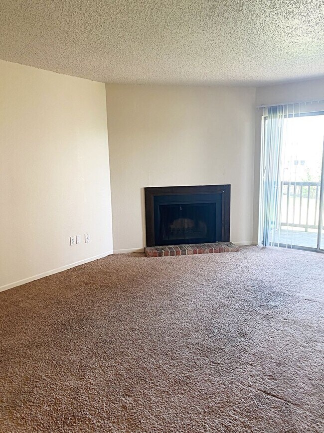 Building Photo - 8428 Glen Meadow Ln