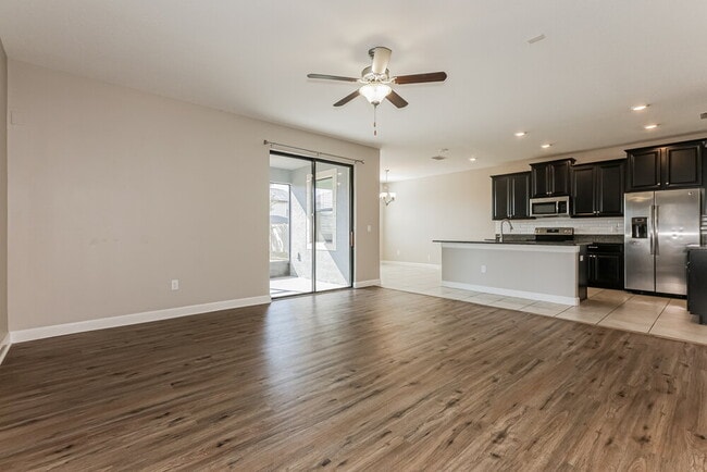 Foto del edificio - 9935 Ivory Dr