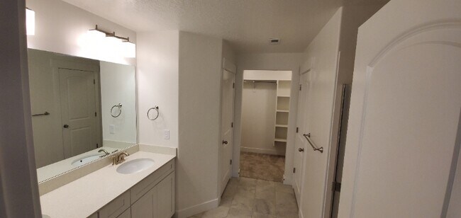 Building Photo - 4092 W 1530 N
