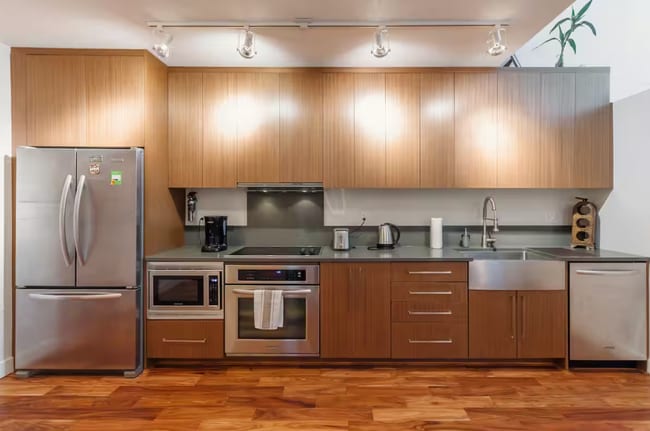 Photo du bâtiment - 270 E 6th Ave