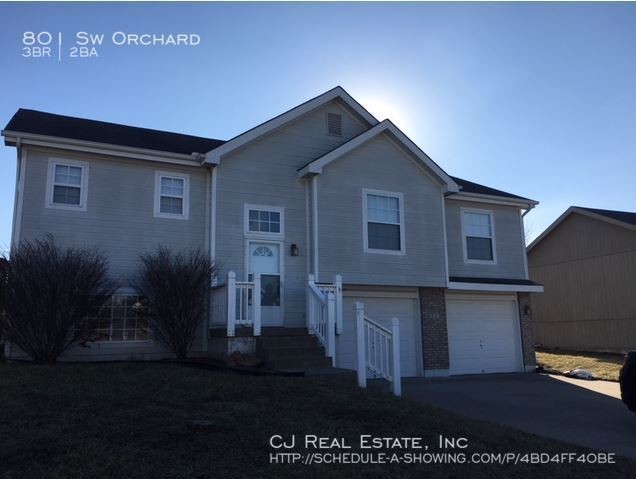 Foto principal - 801 SW Orchard Ct