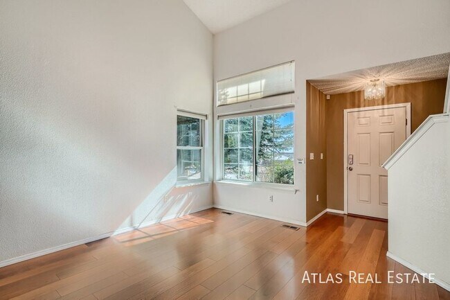 Foto del edificio - 4827 Ardley Dr